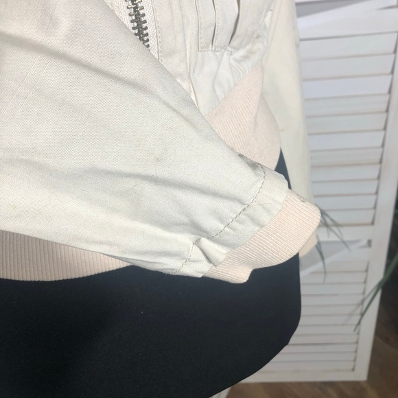 Rare Y2K Volcom Skater Cropped Bomber Jacket Hooded Full Zip Beige/Cream sz XS - Picture 13 of 15